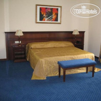 Red Royal Hotel