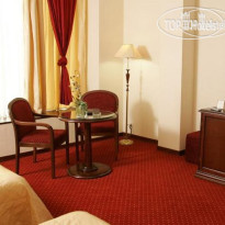 Red Royal Hotel