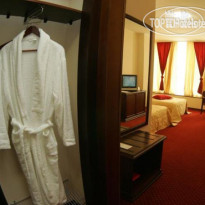 Red Royal Hotel