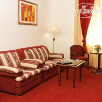 Red Royal Hotel