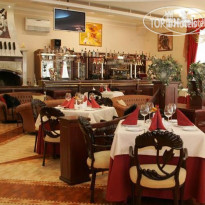 Red Royal Hotel