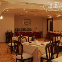 Red Royal Hotel