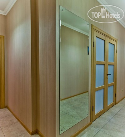 New photos from tourists Gross-House
