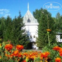 Родничок Главный корпус летом