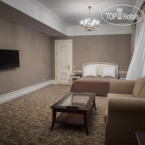 Razumovsky Business Club Hotel