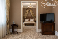 Razumovsky Business Club Hotel 4*