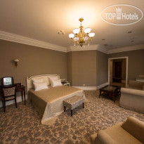 Razumovsky Business Club Hotel