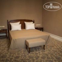 Razumovsky Business Club Hotel