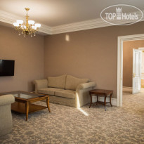 Razumovsky Business Club Hotel