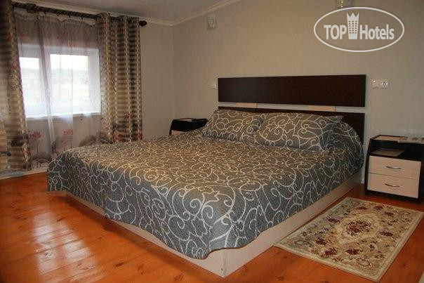 Hotel photo Чарли 