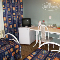 Приазовье Номер с частичными удобствами