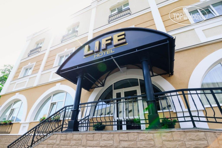 New photos from tourists Life 3*