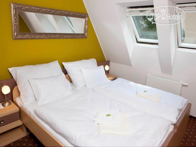 Hotelier's photos Часы (закрыт)