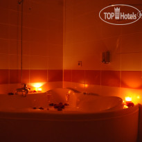 Tropicana Hotel 