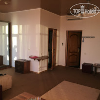 Tropicana Hotel 