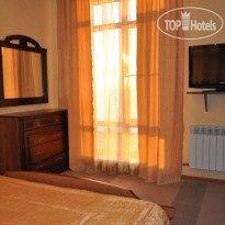 Tropicana Hotel 