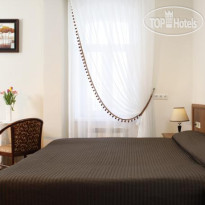 Clever Hotel & Spa