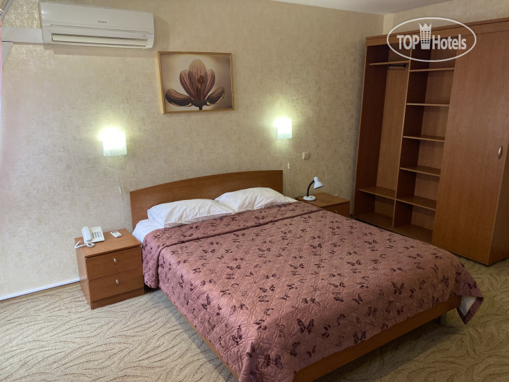 Hotel photo Континент ГРК 3*