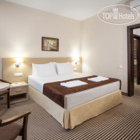 BISHOTEL 