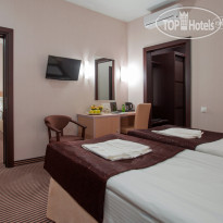 BISHOTEL 