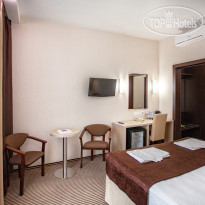 BISHOTEL