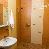 Tizdar Family Resort & Spa сан.узел в номере Студия гости