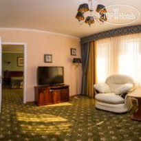 Tizdar Family Resort & Spa гостиная в номере Люкс гостини