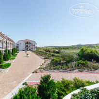 Tizdar Family Resort & Spa территория