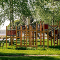 Парк-Отель Басовское Детская площадка