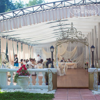 Оздоровительный комплекс Снегири кафе "Палуба" у графского пруд