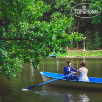 Оздоровительный комплекс Снегири на пруду