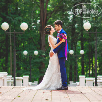 Оздоровительный комплекс Снегири Свадьба. Дорожка к усадьбе