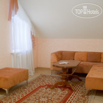 Солнечный Коттедж (Пер. Водолаженко 15)
