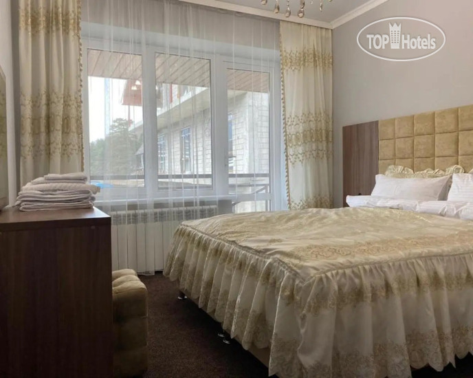 Hotel photo Шатун 
