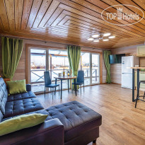 Дом у Озера 