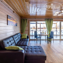 Дом у Озера 