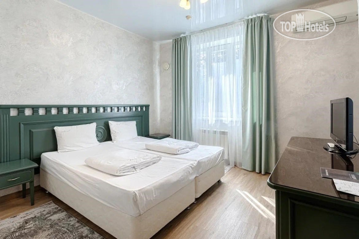 Hotel photo Хвоя 3*