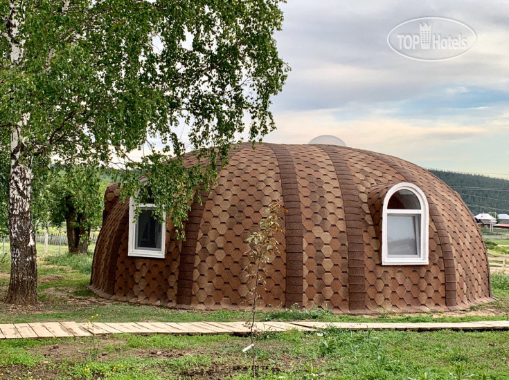 New photos from tourists Tengri