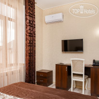 Royal Hotel