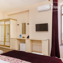 Royal Hotel