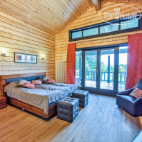 Eco-hotel Lepota коттедж Дом у ручья