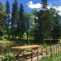 Учебно-оздоровительный комплекс Лесное озеро   