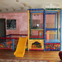 Учебно-оздоровительный комплекс Лесное озеро   