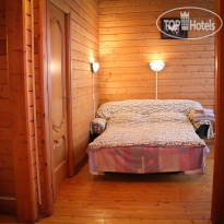 Rozhdestvo Guest House