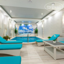 Крытый бассейн в Престиж 4*