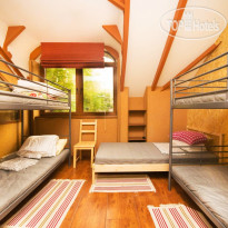 Hostel B&B na Rivere Шестиместный номер