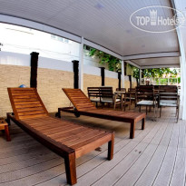 Катран У бассейна