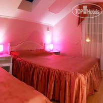 Golden Leo Hotel