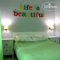 Golden Leo Hotel