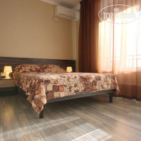Novikoff Hotel